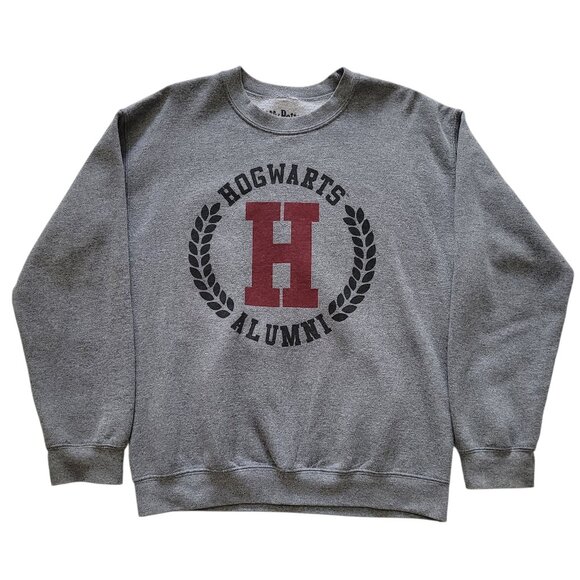 Harry Potter Hogwarts Alumni Gray Crewneck Sweatshirt Size Medium - Picture 1 of 9
